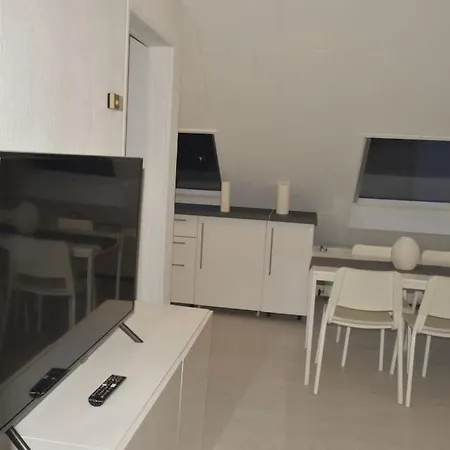 Ruettenscheid Dachgeschosswohnung *