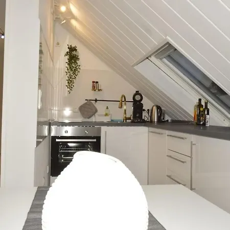 Ruettenscheid Dachgeschosswohnung *