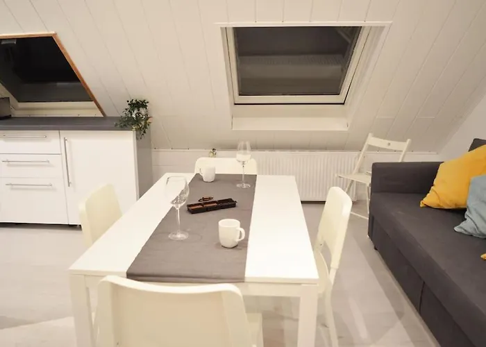 Appartement Ruettenscheid Dachgeschosswohnung *